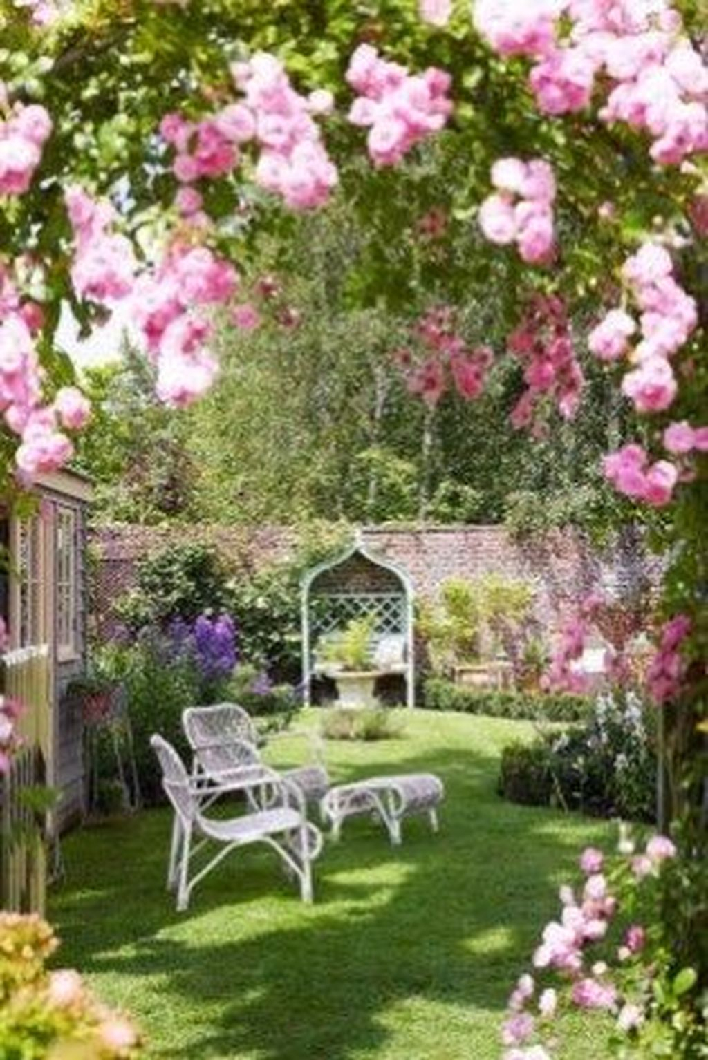 Amazing Garden Design Ideas For Small Space To Try 13