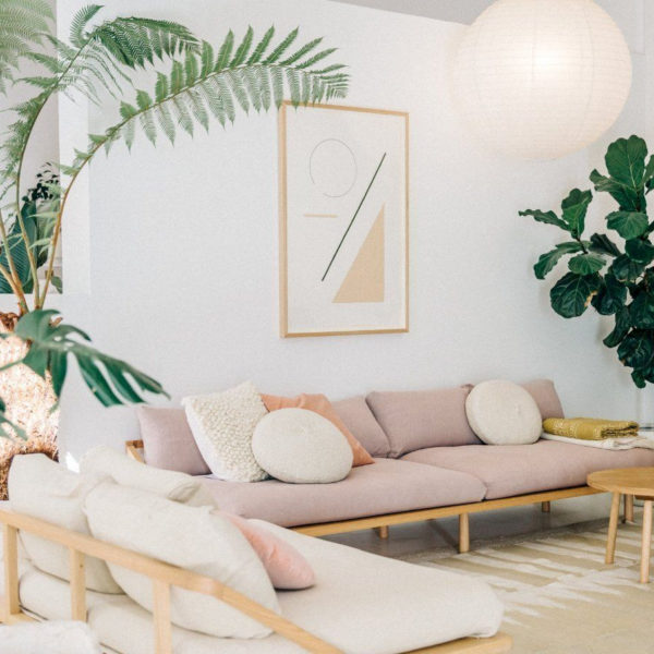 Best Minimalist Living Room Decorations Ideas 28