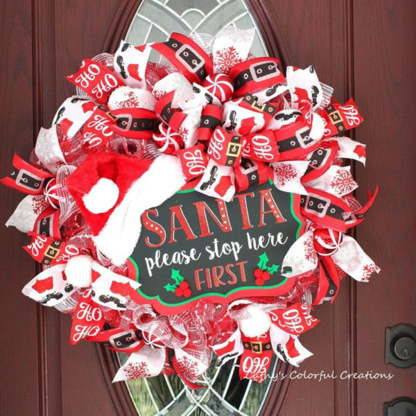 Creative Christmas Door Decoration Ideas To Inspire You 27