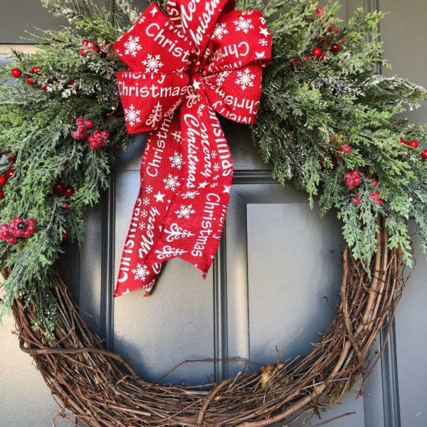 Creative Christmas Door Decoration Ideas To Inspire You 35