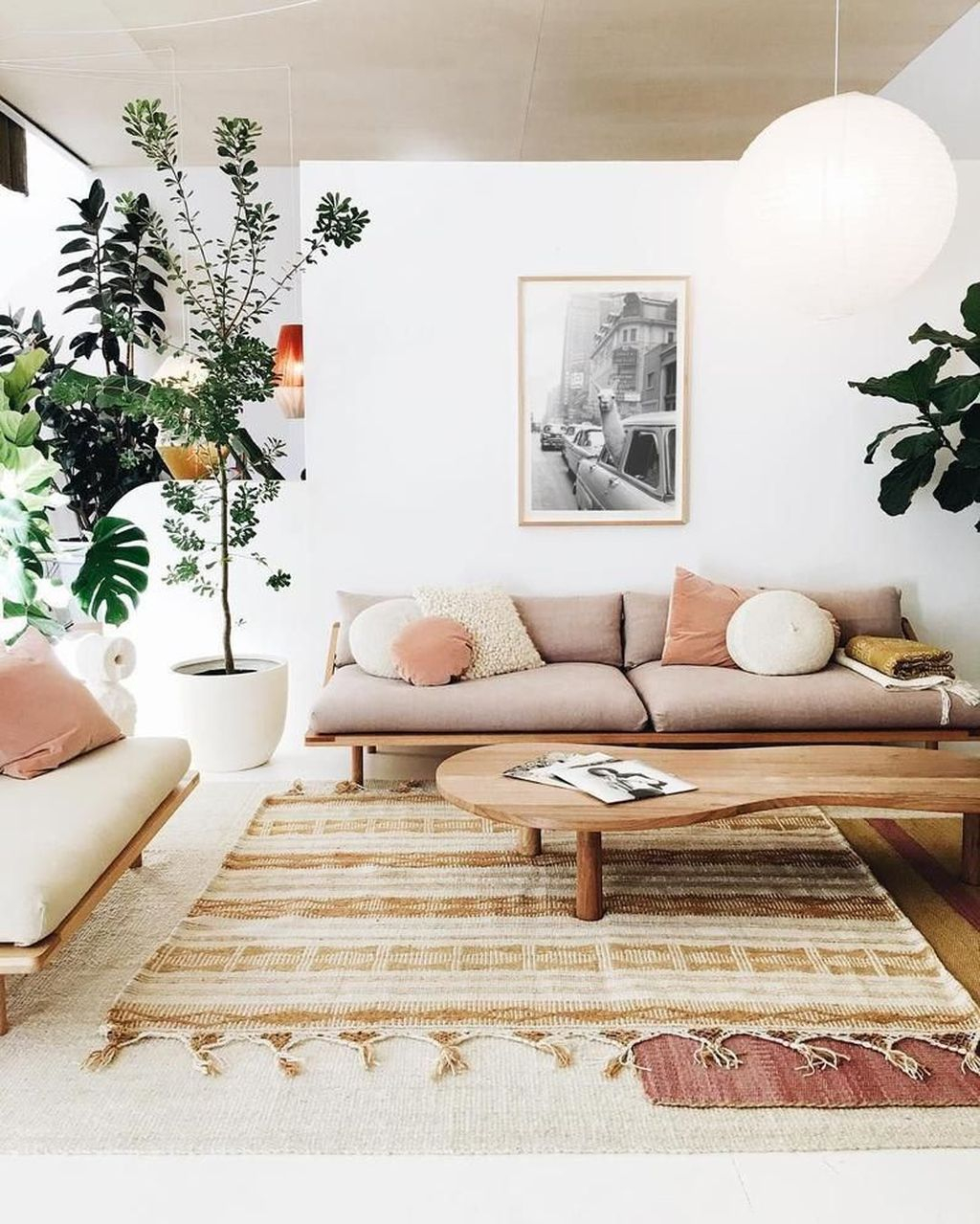 Enchanting Living Room Decor Ideas That Trending This Winter 08