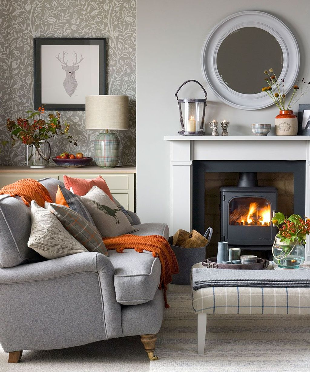 Enchanting Living Room Decor Ideas That Trending This Winter 09