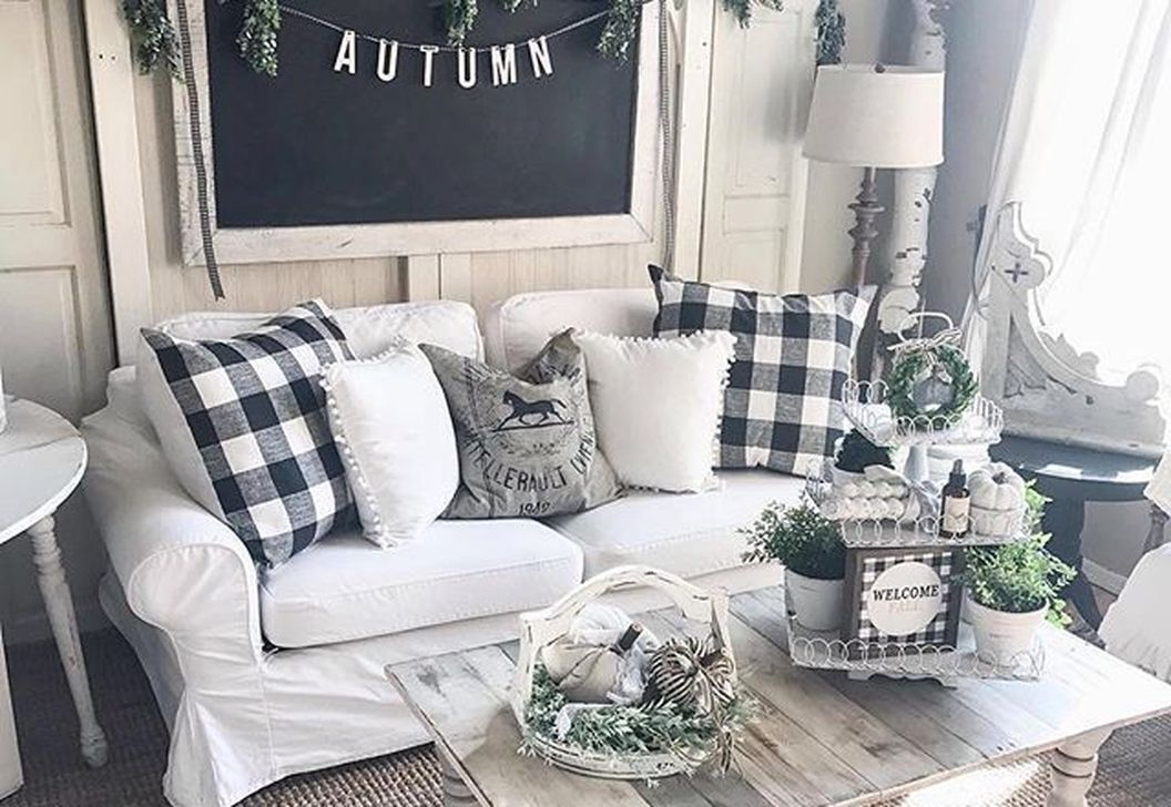 Enchanting Living Room Decor Ideas That Trending This Winter 12