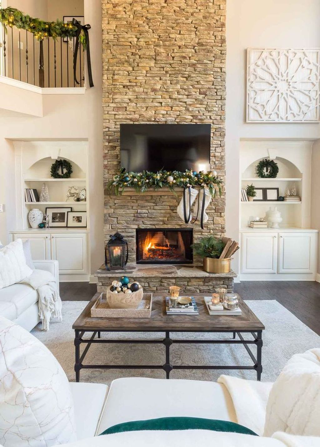 Enchanting Living Room Decor Ideas That Trending This Winter 23