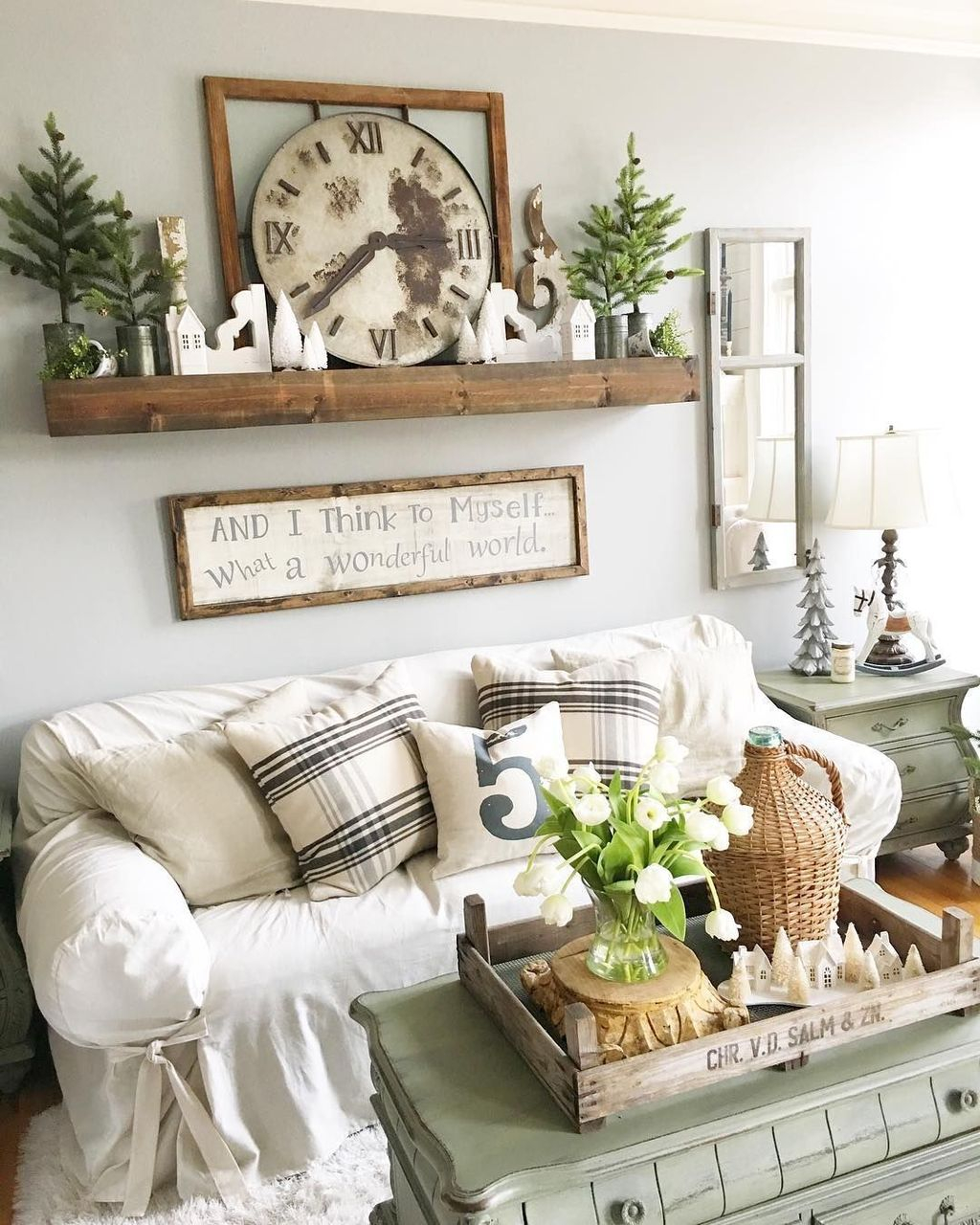 Enchanting Living Room Decor Ideas That Trending This Winter 31