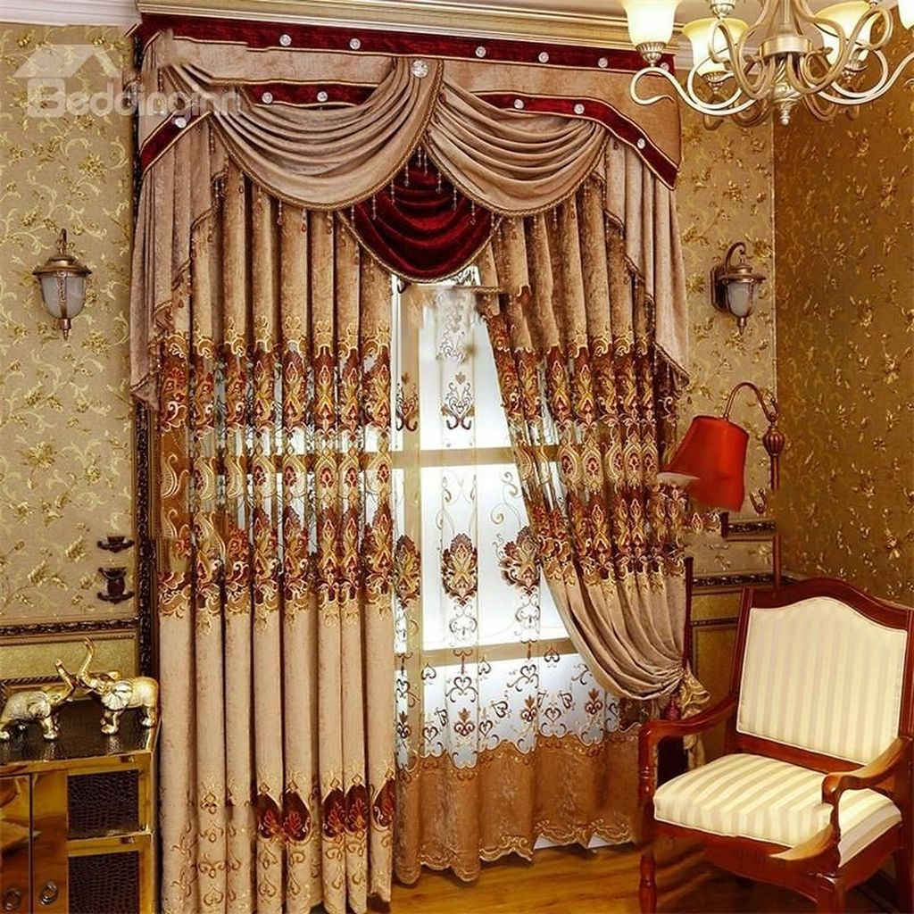 Inexpensive Living Room Curtain Design Ideas On A Budget 11