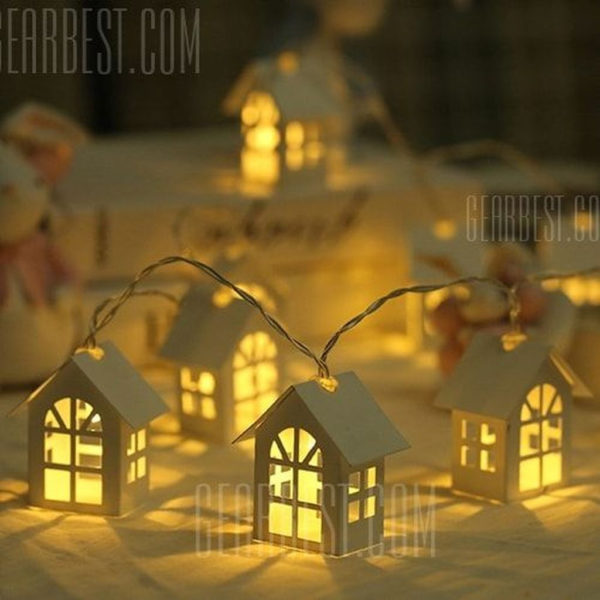 Pretty Space Decoration Ideas With Christmas Tree Lights 12