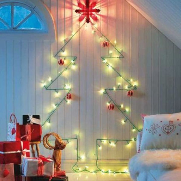Pretty Space Decoration Ideas With Christmas Tree Lights 29