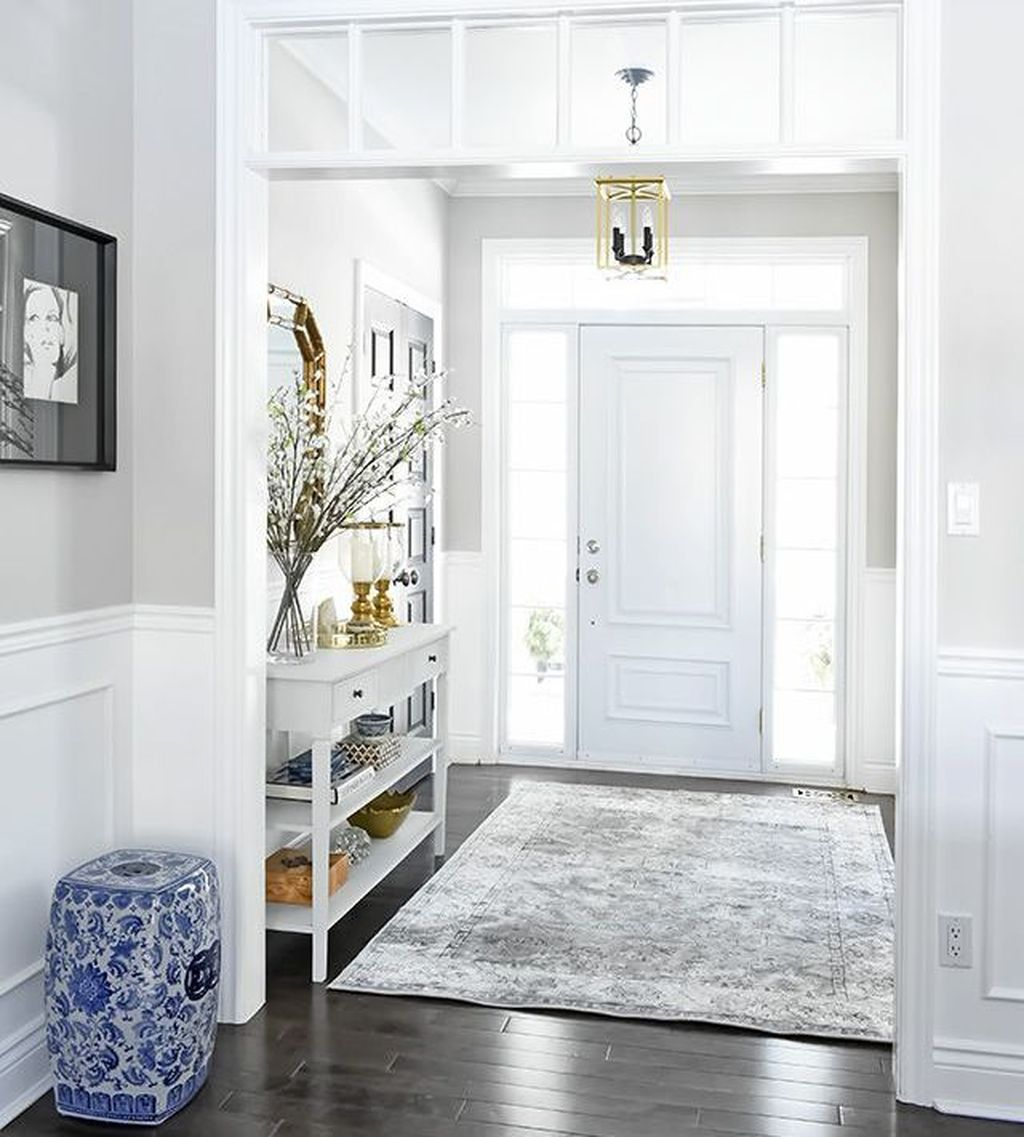 Splendid Entryway Home Décor Ideas That Make Your Place Look Cool 11