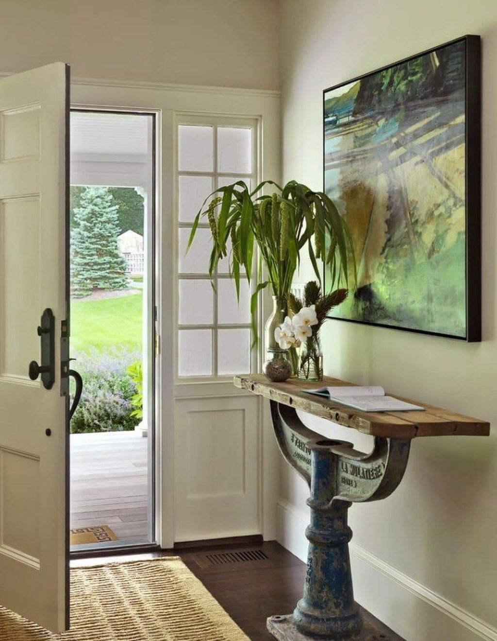 Splendid Entryway Home Décor Ideas That Make Your Place Look Cool 19