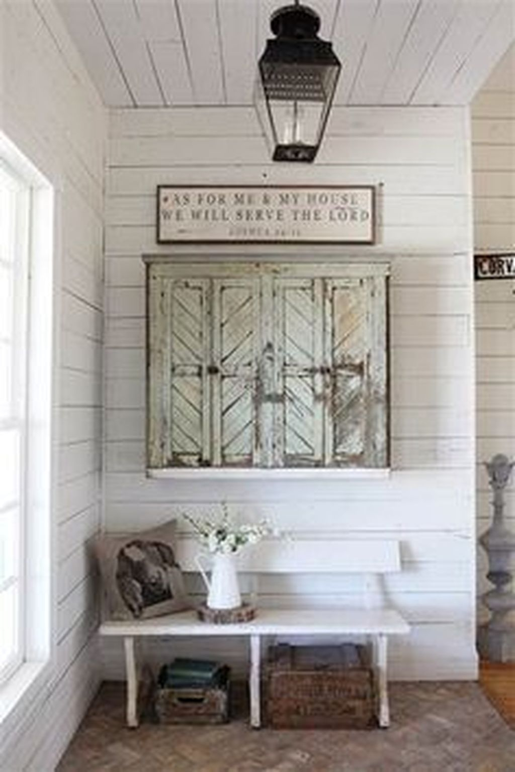 Splendid Entryway Home Décor Ideas That Make Your Place Look Cool 35