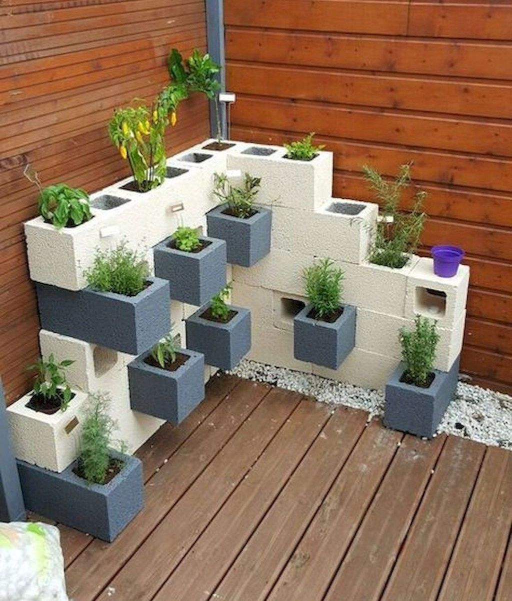 Stylish Garden Design Ideas With Cinder Block To Try 02