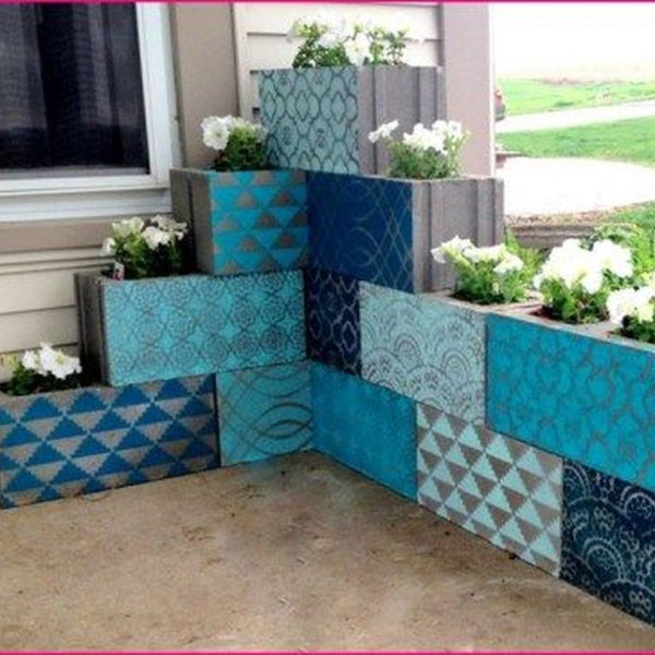 Stylish Garden Design Ideas With Cinder Block To Try 05