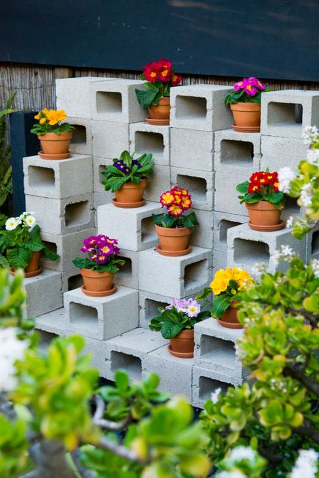 Stylish Garden Design Ideas With Cinder Block To Try 16