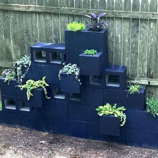 Stylish Garden Design Ideas With Cinder Block To Try 18