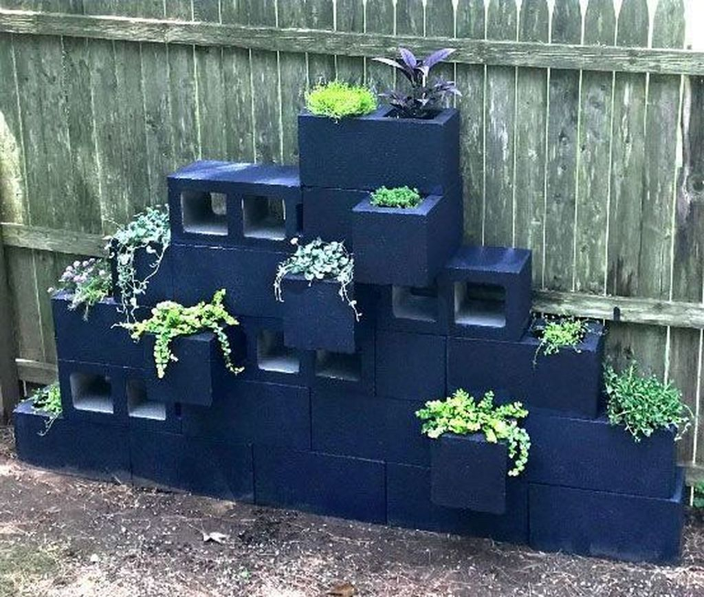 Stylish Garden Design Ideas With Cinder Block To Try 18