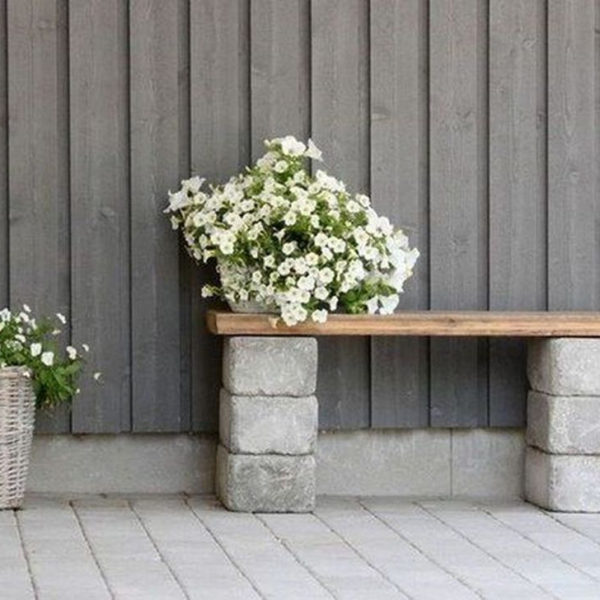 Stylish Garden Design Ideas With Cinder Block To Try 22