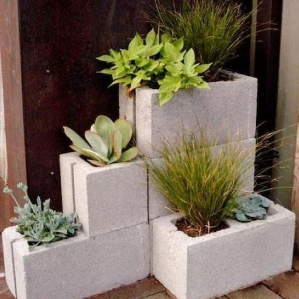 Stylish Garden Design Ideas With Cinder Block To Try 23