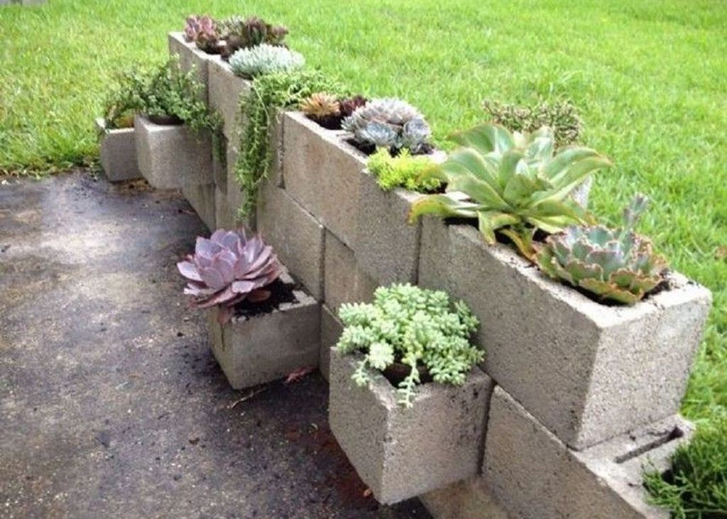 Stylish Garden Design Ideas With Cinder Block To Try 35