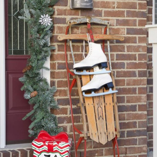 Unique Christmas Decoration Ideas For Front Porch 17