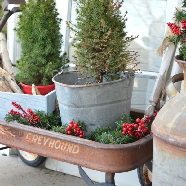 Unique Christmas Decoration Ideas For Front Porch 22