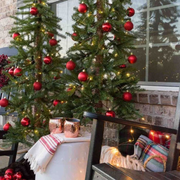 Unique Christmas Decoration Ideas For Front Porch 27