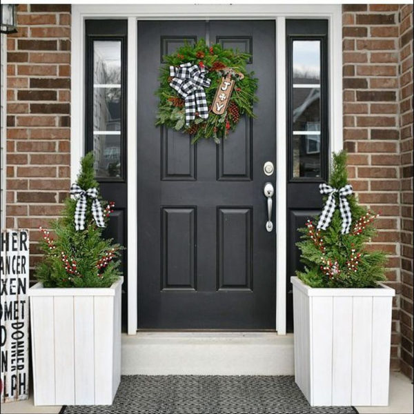 Unique Christmas Decoration Ideas For Front Porch 30