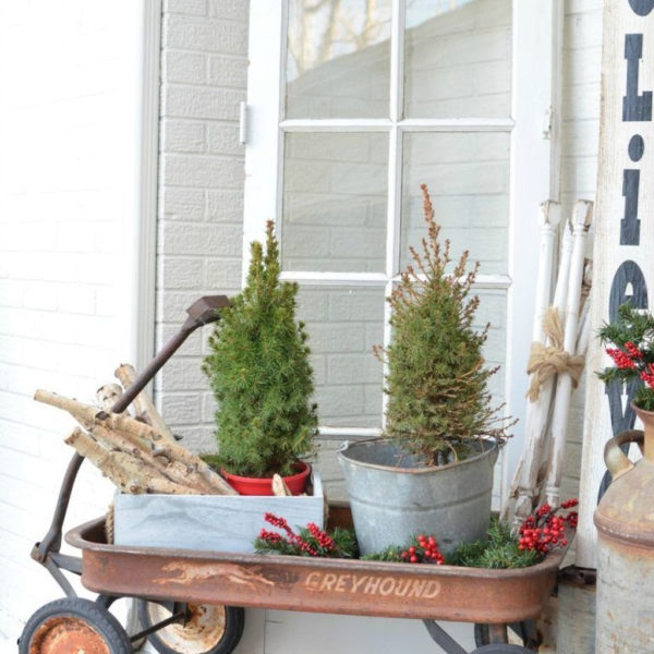 Unique Christmas Decoration Ideas For Front Porch 36