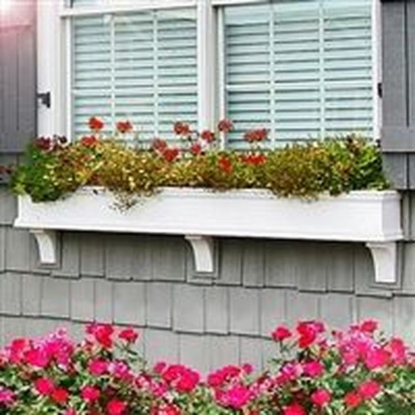 Fabulous Exterior Decoration Ideas With Flower In Window 05