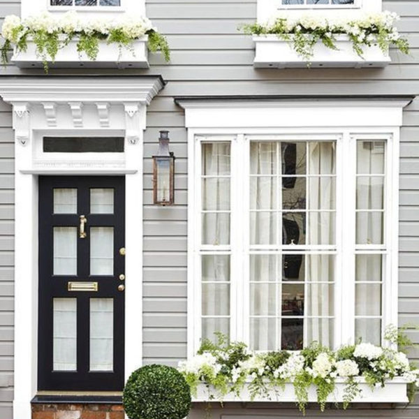 Fabulous Exterior Decoration Ideas With Flower In Window 32