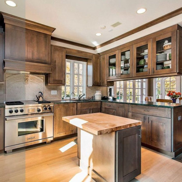 Hottest Wood Kitchen Set Design Ideas That You Can Try 02