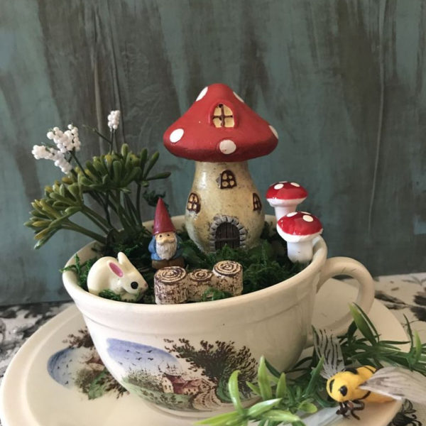 Inspiring Diy Teacup Mini Garden Ideas To Add Bliss To Your Home 31