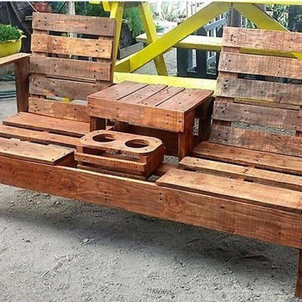 Popular Diy Chair Pallet Design Ideas That You Can Try 13