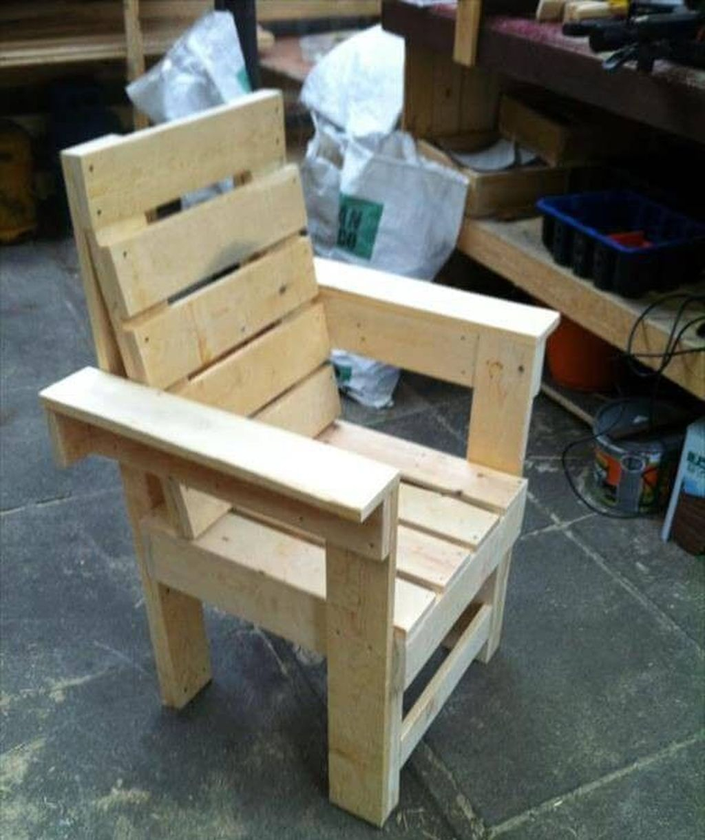 Popular Diy Chair Pallet Design Ideas That You Can Try 22