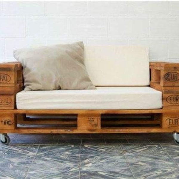 Popular Diy Chair Pallet Design Ideas That You Can Try 29