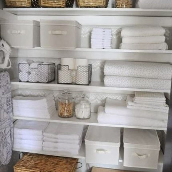 Smart Linen Closet Organization Makeover Ideas To Try This Year 33