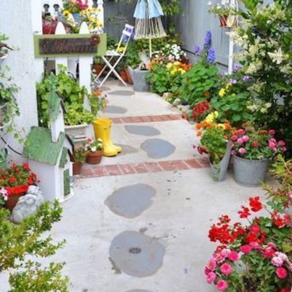 Stylish Diy Painted Garden Decoration Ideas For A Colorful Yard 01