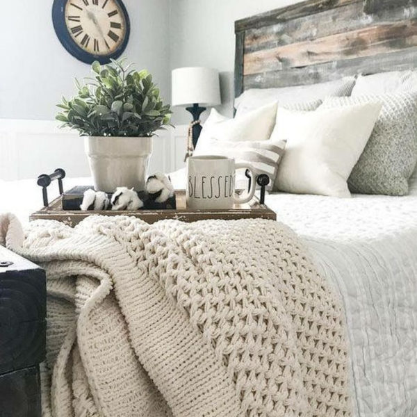 Vintage Farmhouse Bedroom Decor Ideas On A Budget To Try 06