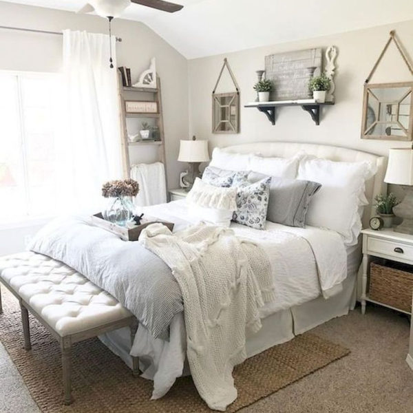 Vintage Farmhouse Bedroom Decor Ideas On A Budget To Try 10