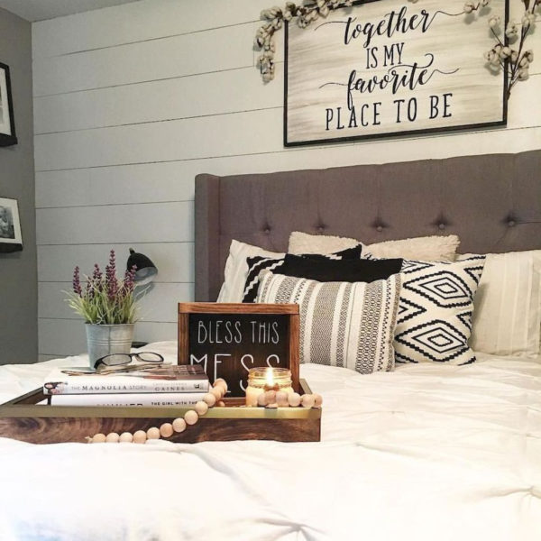 Vintage Farmhouse Bedroom Decor Ideas On A Budget To Try 30