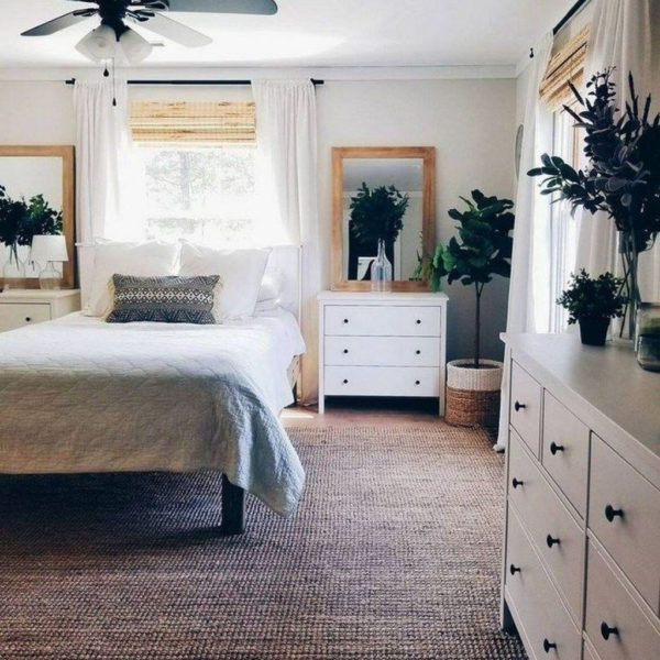 Vintage Farmhouse Bedroom Decor Ideas On A Budget To Try 34