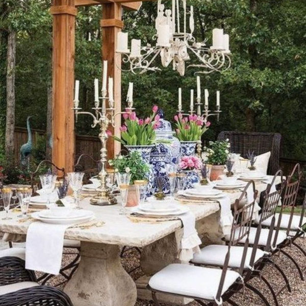 Captivating French Country Patio Ideas That Make Your Flat Look Great 27