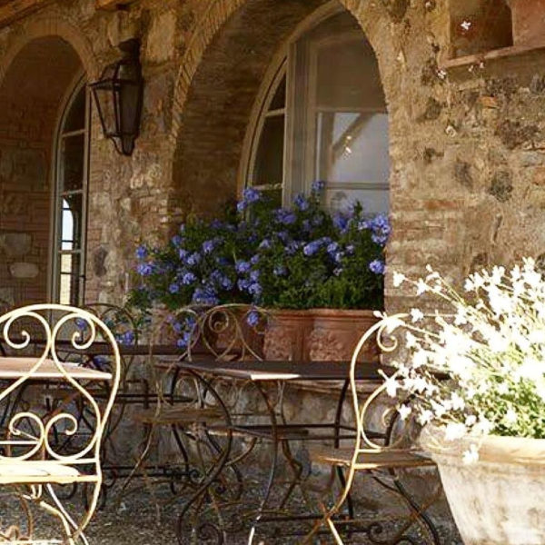 Captivating French Country Patio Ideas That Make Your Flat Look Great 35
