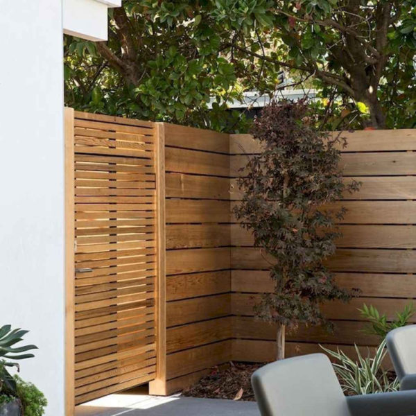 Charming Privacy Fence Design Ideas For You 15