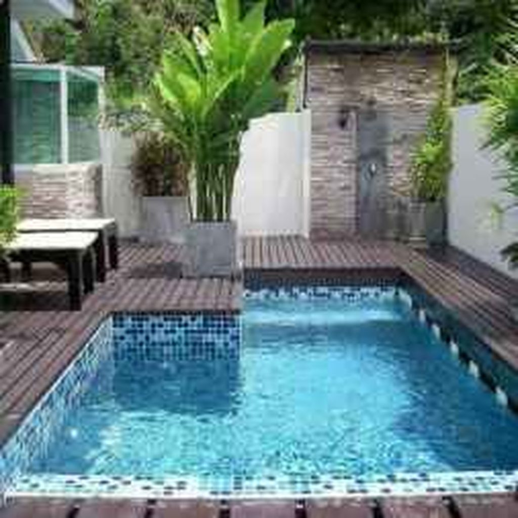 Excellent Small Swimming Pools Ideas For Small Backyards 07
