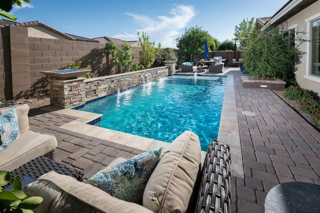Excellent Small Swimming Pools Ideas For Small Backyards 10