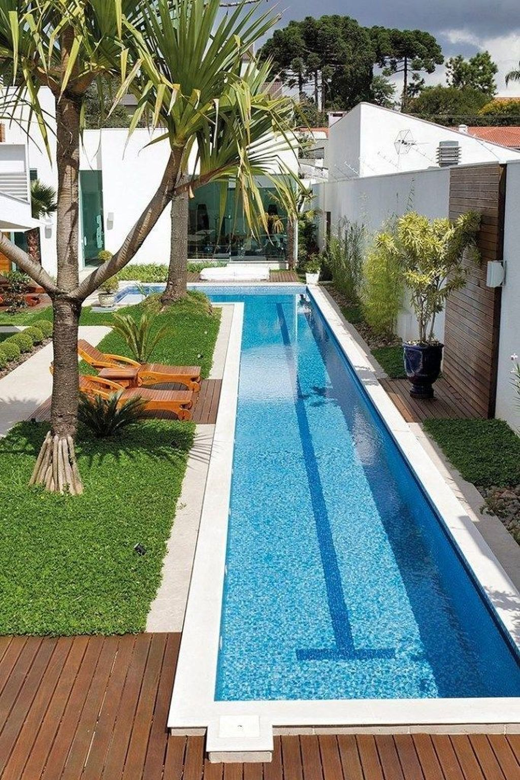 Excellent Small Swimming Pools Ideas For Small Backyards 14