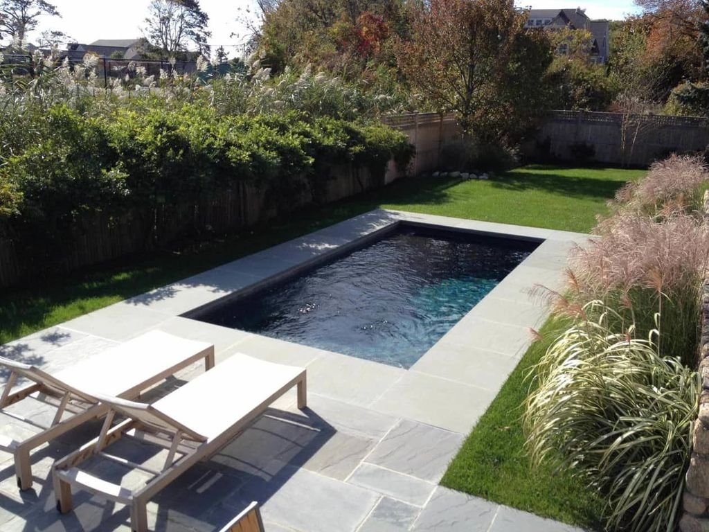 Excellent Small Swimming Pools Ideas For Small Backyards 24