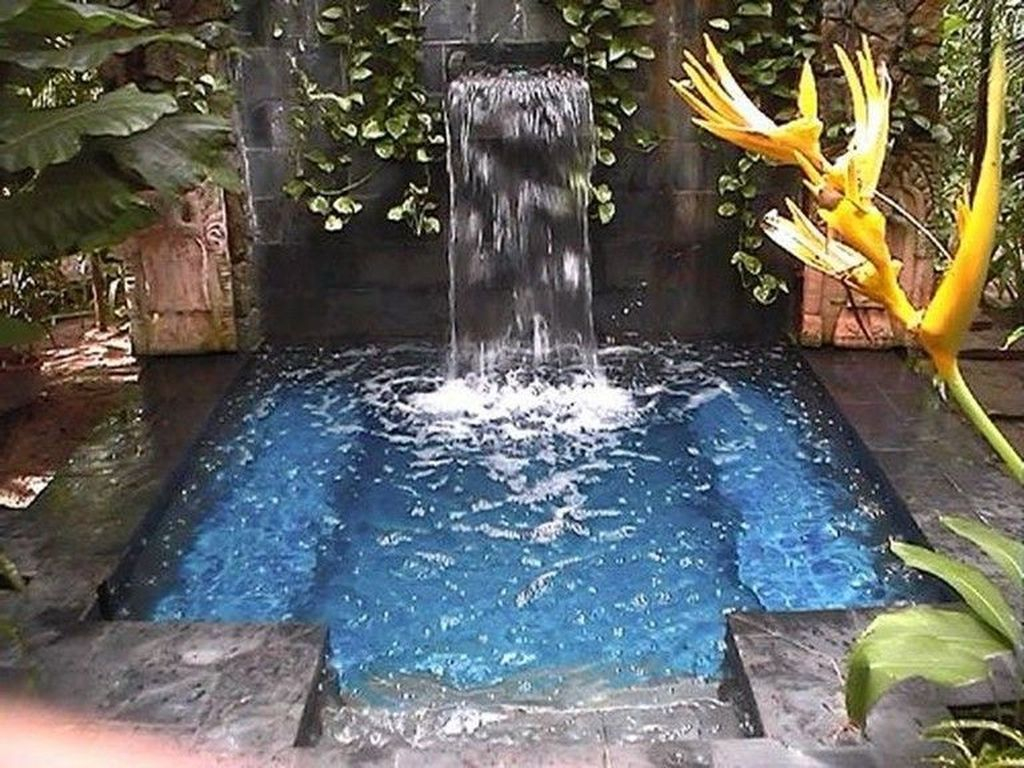 Excellent Small Swimming Pools Ideas For Small Backyards 30