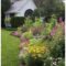 Beautiful Cottage Garden Ideas For Outdoor Space 19